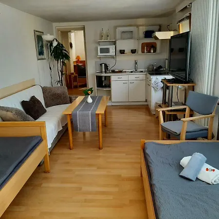 Monteurswohnung/ferienwohnung Nahe Der Dresdner Heide アパート